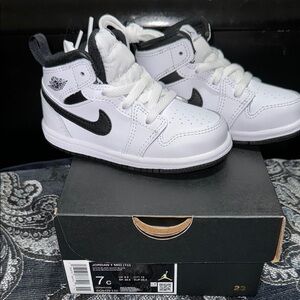 Jordan 1 Mid Toddler